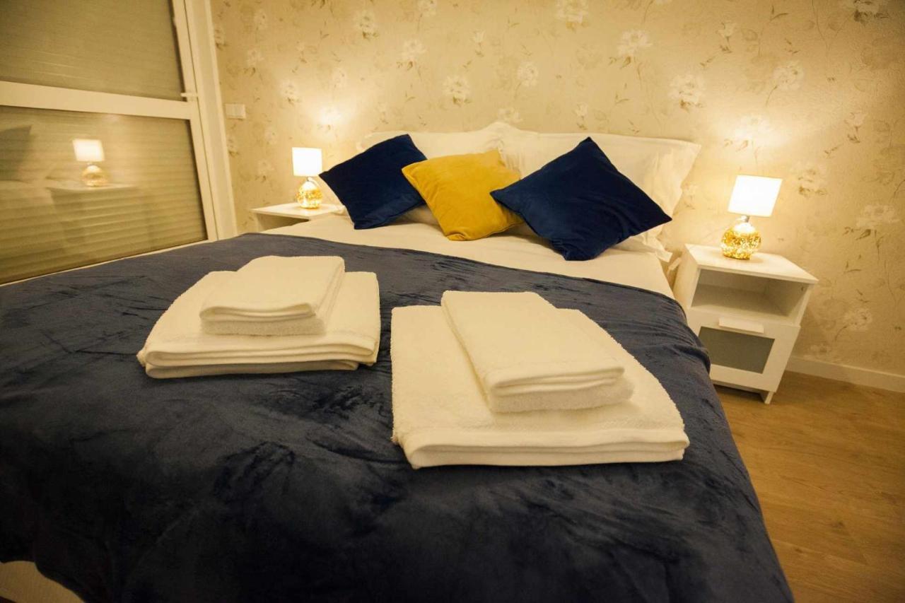 Quarto em Acomodações Particulares Golden & Blue House O Seu Novo Espaco No *